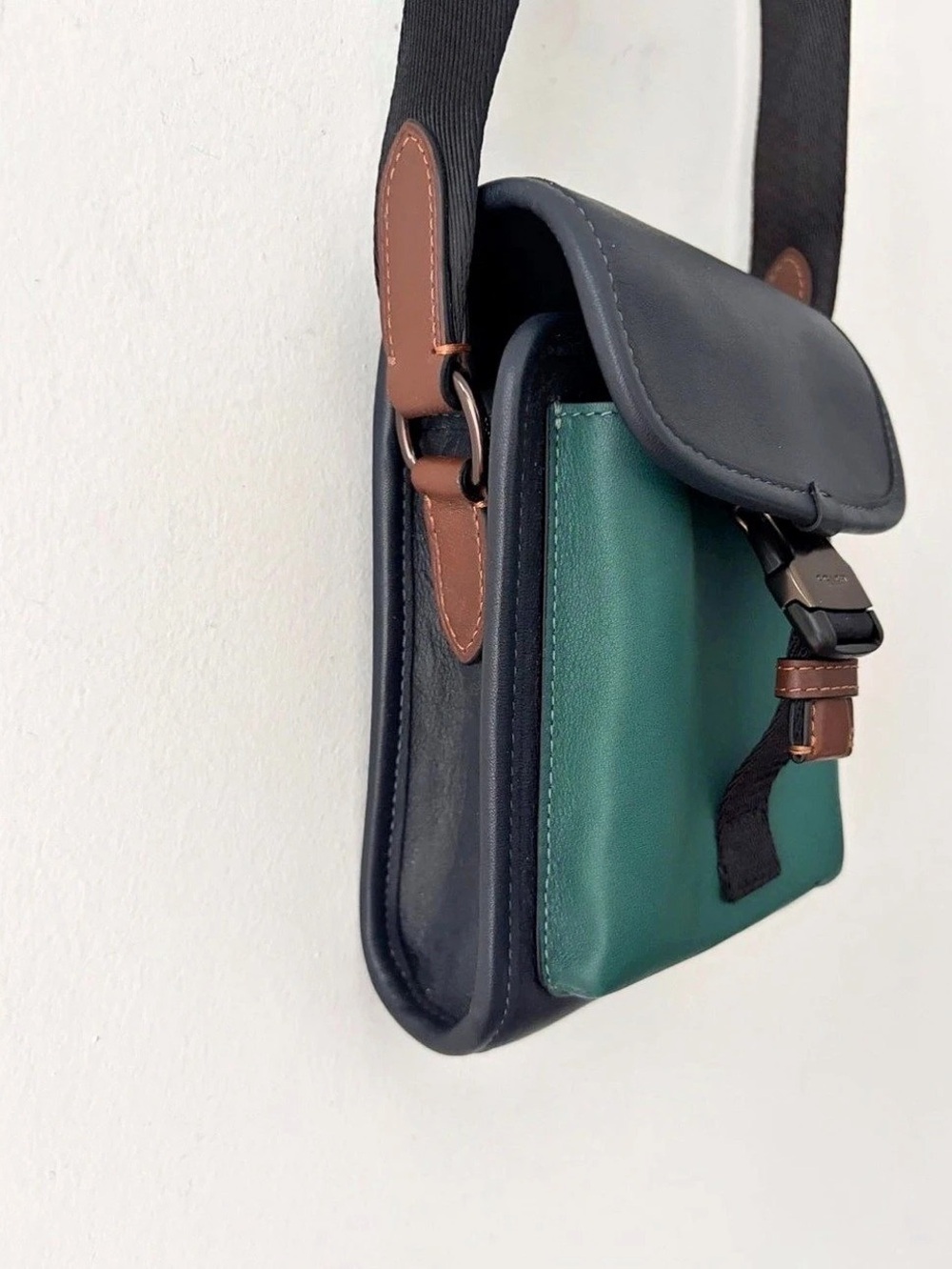 Coach Charter North/South Crossbody Colorblock Design Bag - Picture 4 of 8
